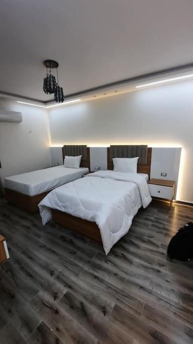 المهندسين جامعة الدول ميدان لبنان الدقي فندقية * Cairo