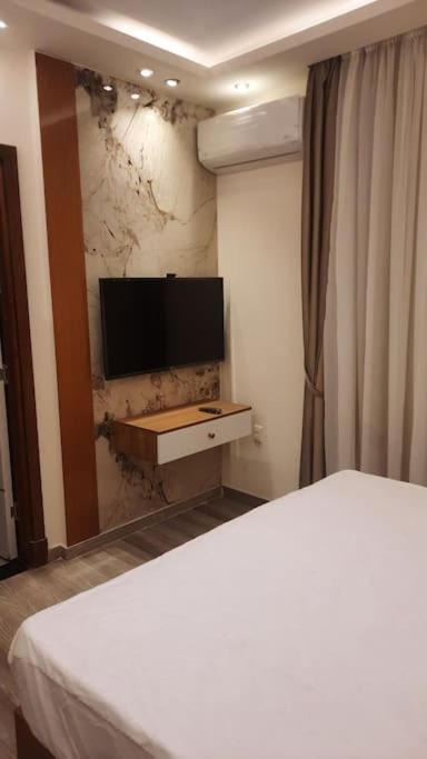 المهندسين جامعة الدول ميدان لبنان الدقي فندقية Apartment Cairo