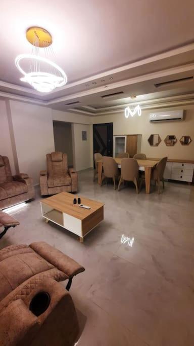 المهندسين جامعة الدول ميدان لبنان الدقي فندقية Apartment