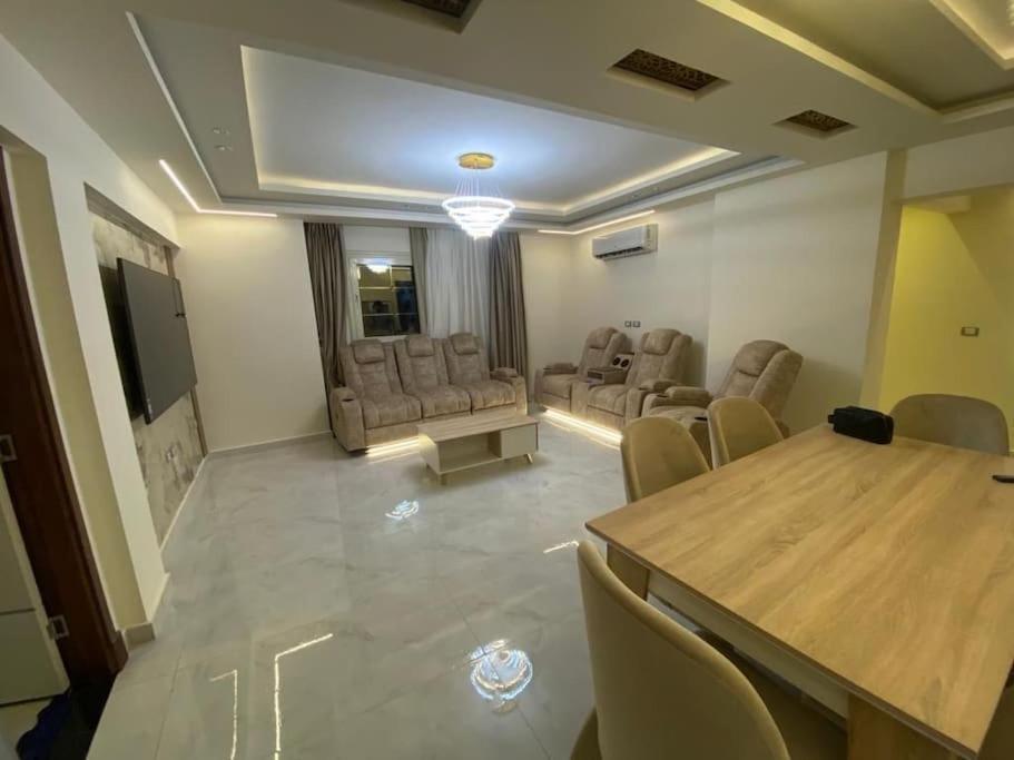 المهندسين جامعة الدول ميدان لبنان الدقي فندقية Apartment