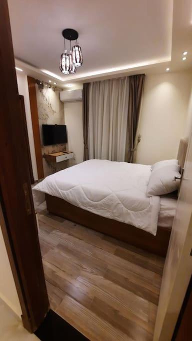 المهندسين جامعة الدول ميدان لبنان الدقي فندقية Apartment *