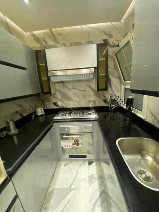 المهندسين جامعة الدول ميدان لبنان الدقي فندقية